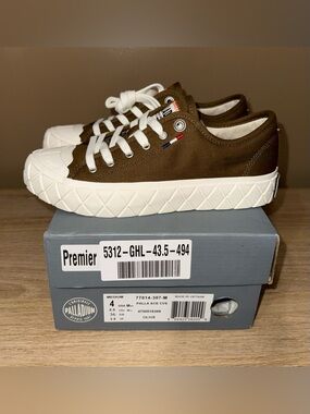 NWT PALLADIUM ACE CVS Olive Sneakers. Size Men 4/ Women’s 5.5.